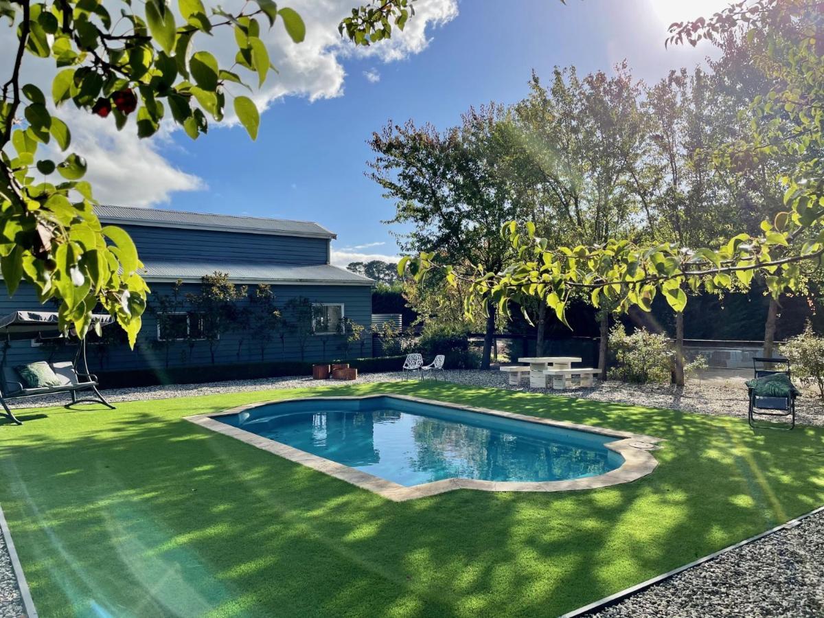 Farm Stay Maple Cottage At Wilindi Estate Tyabb Exterior photo